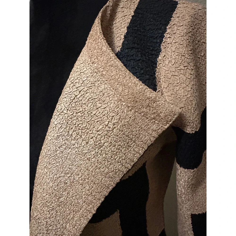 Berek Women Tan‎ Black Geometric Textured Open Front Cardigan Jacket PXS